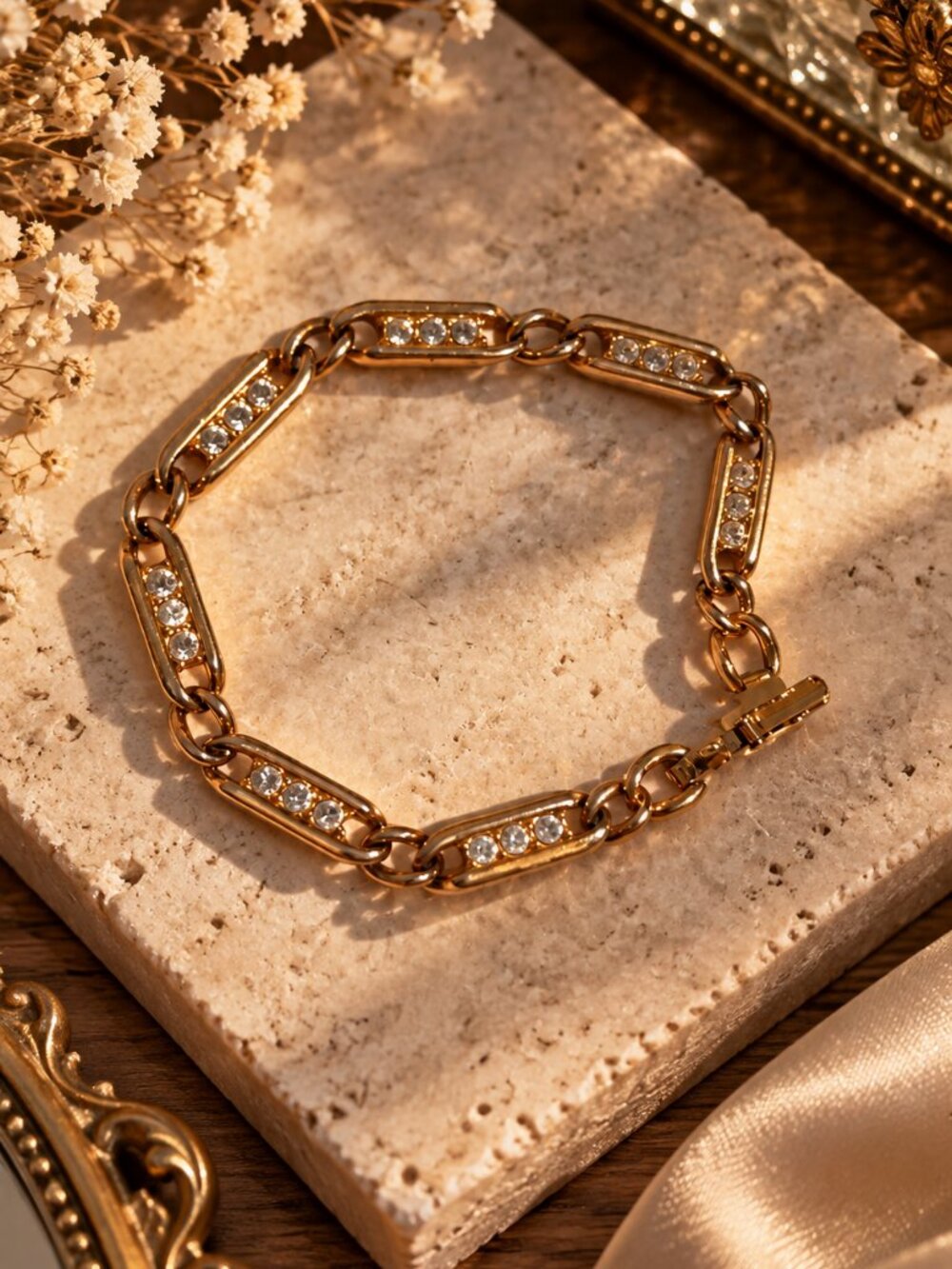 Vintage Gold-Tone Rhinestone Station Link Bracelet